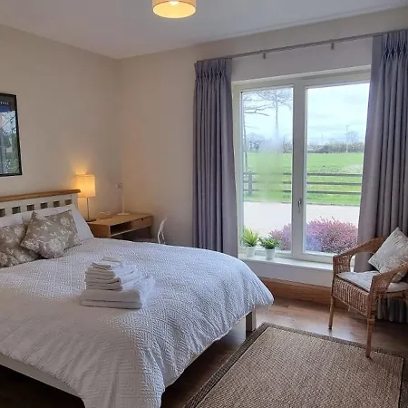 Three Hares Farmhouse, Galway Nocleg ze śniadaniem Craughwell